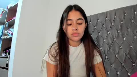 Snapshot of ariamontgomeryyy chatting on 01-14-25, 04:40 Aria Montgomery online show from 01-14-25, 04:40