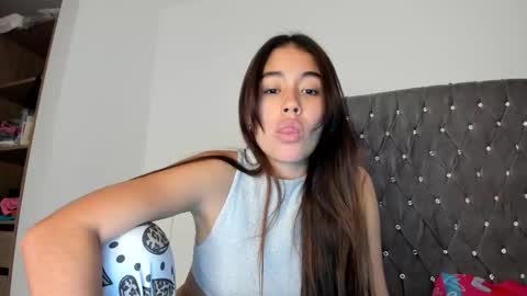 Snapshot of ariamontgomeryyy chatting on 01-24-25, 10:08 Aria Montgomery online show from 01-24-25, 10:08