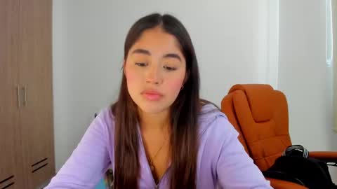 Snapshot of ariamontgomeryyy chatting on 02-28-25, 06:31 Aria Montgomery online show from 02-28-25, 06:31