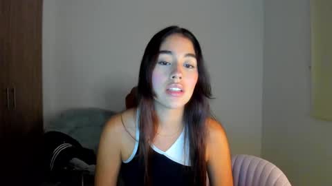 Snapshot of ariamontgomeryyy chatting on 03-06-25, 03:02 Aria Montgomery online show from 03-06-25, 03:02