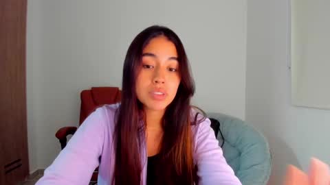 Snapshot of ariamontgomeryyy chatting on 03-11-25, 12:33 Aria Montgomery online show from 03-11-25, 12:33