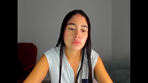 Snapshot of ariamontgomeryyy chatting on 03-12-25, 09:44 Aria Montgomery online show from 03-12-25, 09:44