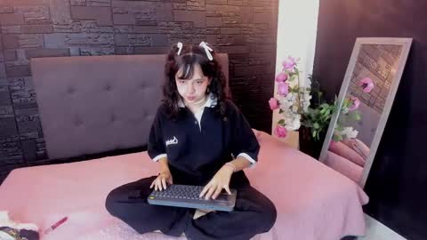      online show from 02-22-25, 11:46