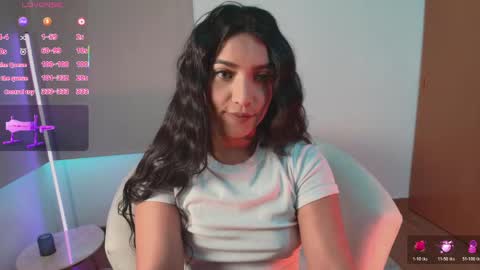 Snapshot of ariana_bae_ chatting on 04-27-26, 10:08 online show from 04-27-26, 10:08