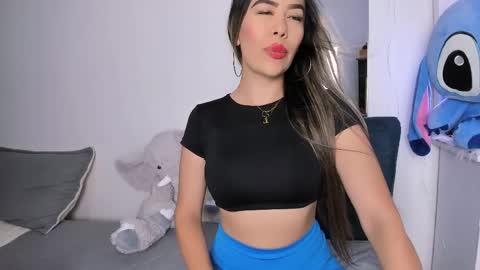Snapshot of ariana_belucci chatting on 05-31-26, 12:41 Ariana online show from 05-31-26, 12:41