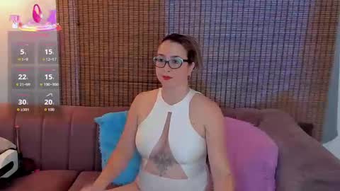 Ariana Cruz online show from 11-08-25, 02:06