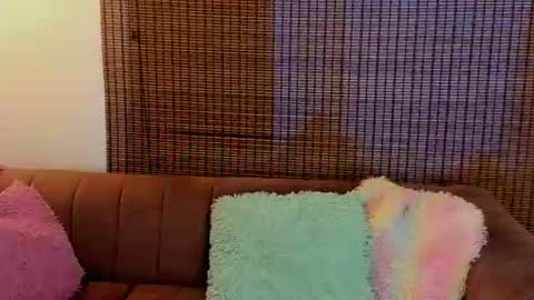 Ariana Cruz online show from 06-20-26, 12:30
