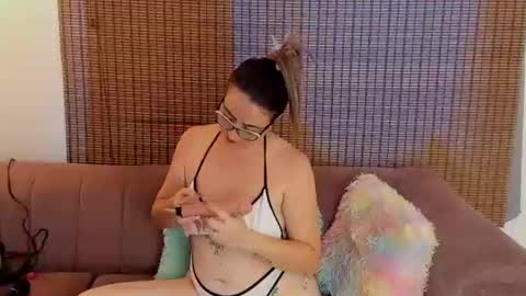 Ariana Cruz online show from 06-24-26, 03:33