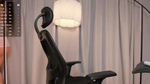 DaniAri - dimension X at night NY time online show from 10-12-25, 04:55