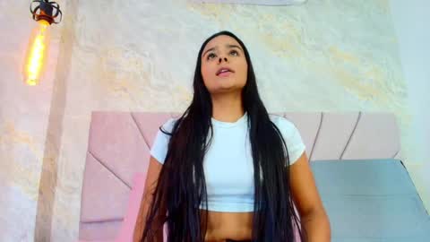 Snapshot of ariana_florez chatting on 05-15-26, 07:21 Sofia online show from 05-15-26, 07:21