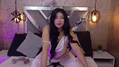 Snapshot of ariana_foxx__ chatting on 06-27-26, 03:28 Ariana online show from 06-27-26, 03:28