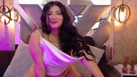 Snapshot of ariana_foxx__ chatting on 07-10-26, 02:30 Ariana online show from 07-10-26, 02:30