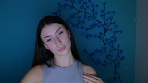 Snapshot of ariana_muur chatting on 12-18-25, 12:22 Ariana online show from 12-18-25, 12:22