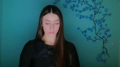 Snapshot of ariana_muur chatting on 02-18-26, 12:23 Ariana online show from 02-18-26, 12:23