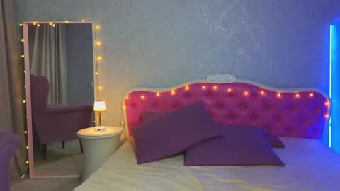 Snapshot of ariana_petite chatting on 01-24-25, 11:02 Ariana online show from 01-24-25, 11:02