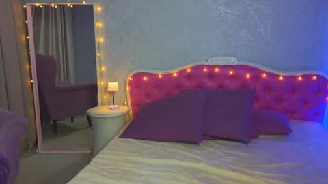 Snapshot of ariana_petite chatting on 02-23-25, 11:04 Ariana online show from 02-23-25, 11:04