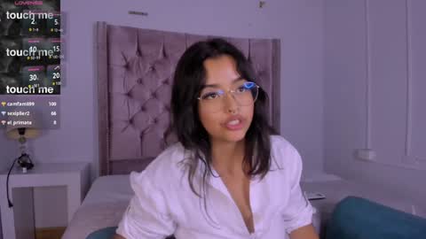 Ariana  online show from 01-17-25, 08:13