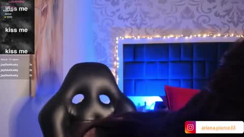 Ariana  online show from 03-09-25, 07:12