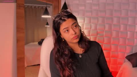 Ariana  online show from 09-10-25, 12:27