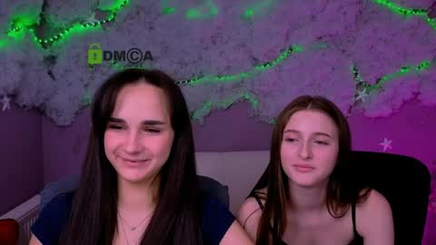 Snapshot of ariana_ross7 chatting on 05-11-26, 04:04 ariana_ross7 online show from 05-11-26, 04:04