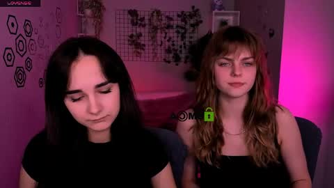 Snapshot of ariana_ross7 chatting on 06-06-26, 07:29 ariana_ross7 online show from 06-06-26, 07:29