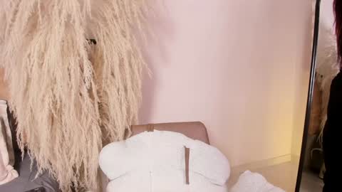 Snapshot of ariana_rosse__ chatting on 12-07-24, 11:18 Ariana online show from 12-07-24, 11:18