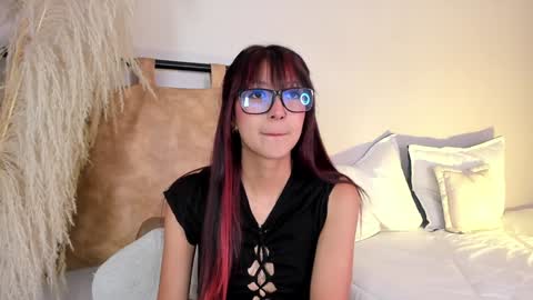 Snapshot of ariana_rosse__ chatting on 12-28-24, 12:45 Ariana online show from 12-28-24, 12:45