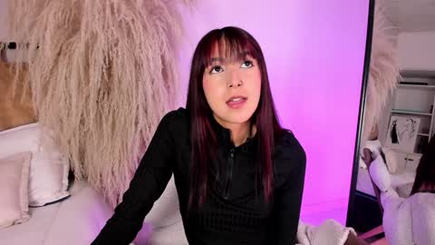 Snapshot of ariana_rosse__ chatting on 01-09-25, 12:41 Ariana online show from 01-09-25, 12:41