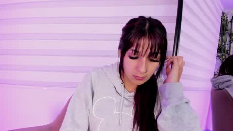 Snapshot of ariana_rosse__ chatting on 01-13-25, 10:35 Ariana online show from 01-13-25, 10:35