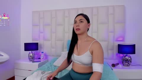  ariana  online show from 03-04-25, 10:27