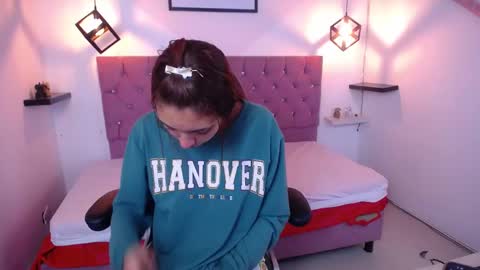 ariana_toro online show from 09-19-25, 02:29