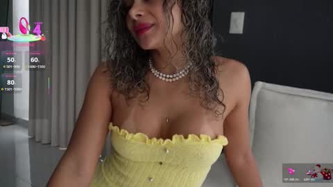 Snapshot of ariana_valdirii chatting on 11-27-25, 01:57 cristina online show from 11-27-25, 01:57