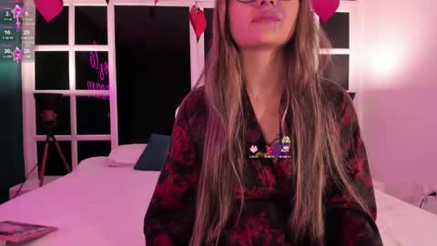Snapshot of ariana_villada chatting on 02-03-25, 03:20 Ari online show from 02-03-25, 03:20