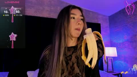 Snapshot of ariana_villada chatting on 02-08-25, 06:22 Ari online show from 02-08-25, 06:22