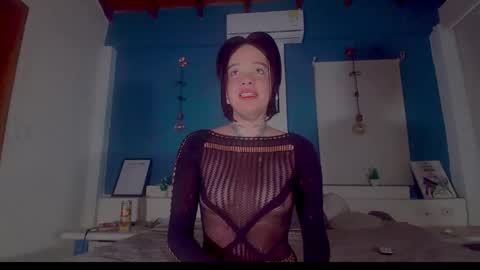 ariana_whitee online show from 11-13-25, 07:51