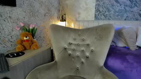 Arianna Collins online show from 02-21-26, 11:55