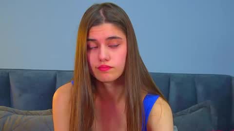 Snapshot of arianaallens chatting on 12-16-25, 06:18 Ariana online show from 12-16-25, 06:18