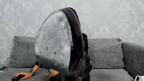 Arianaawild online show from 10-20-25, 06:19