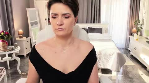 Snapshot of arianasage_ chatting on 02-26-25, 12:14 Ana online show from 02-26-25, 12:14