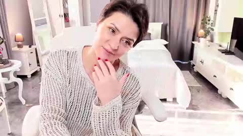 Snapshot of arianasage_ chatting on 03-10-25, 01:21 Ana online show from 03-10-25, 01:21