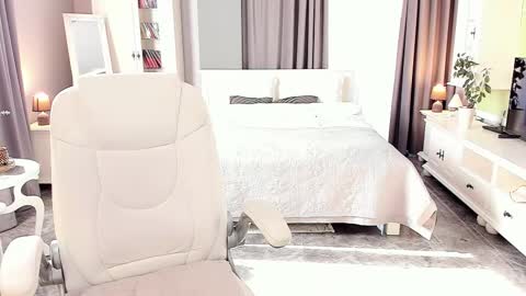 Snapshot of arianasage_ chatting on 09-16-25, 12:39 Ana online show from 09-16-25, 12:39