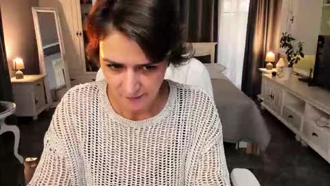 Snapshot of arianasage_ chatting on 09-20-25, 03:57 Ana online show from 09-20-25, 03:57