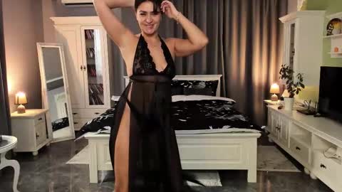 Snapshot of arianasage_ chatting on 10-12-25, 12:37 Ana online show from 10-12-25, 12:37