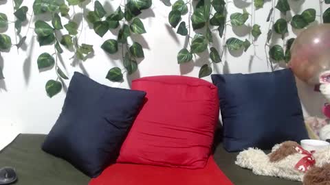 Snapshot of arianasanz1 chatting on 02-05-25, 11:06 arianasanz1 online show from 02-05-25, 11:06