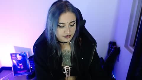 Snapshot of arianauwu666 chatting on 03-24-26, 10:37 help me 100 hands up my OF is Free online show from 03-24-26, 10:37