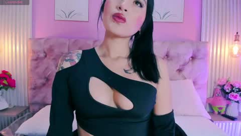 Snapshot of arianawest_ chatting on 06-05-26, 02:01 arianawest_ online show from 06-05-26, 02:01