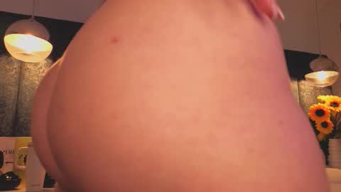 Snapshot of arianna_suarez1 chatting on 02-23-26, 07:22 Arianna online show from 02-23-26, 07:22