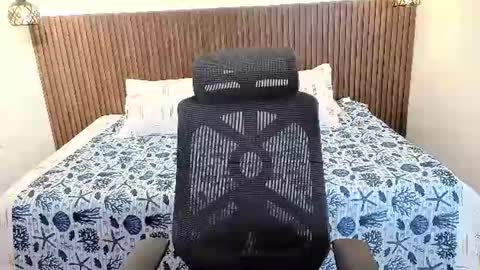 Snapshot of ariannajones_vg chatting on 07-17-26, 03:02 Arianna online show from 07-17-26, 03:02