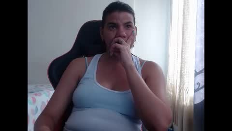 Snapshot of ariannaloovel chatting on 01-16-25, 08:36 ariannaloovel online show from 01-16-25, 08:36