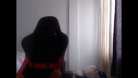 ariannaloovel online show from 03-05-25, 06:12